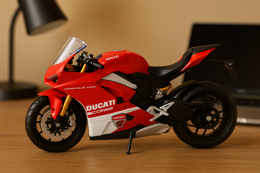 Maisto Ducati Panigale V4 S Corse 1:18 Scale Diecast Bike Model – Premium Collectible Superbike Replica | Limited Edition Ducati Toy Bike for Display, Gifting & Collectors (Red)