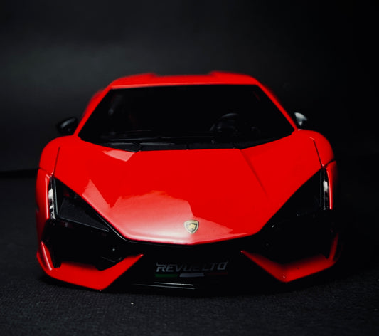 Lamborghini Ruvuelto 1:24 Diecast Model
