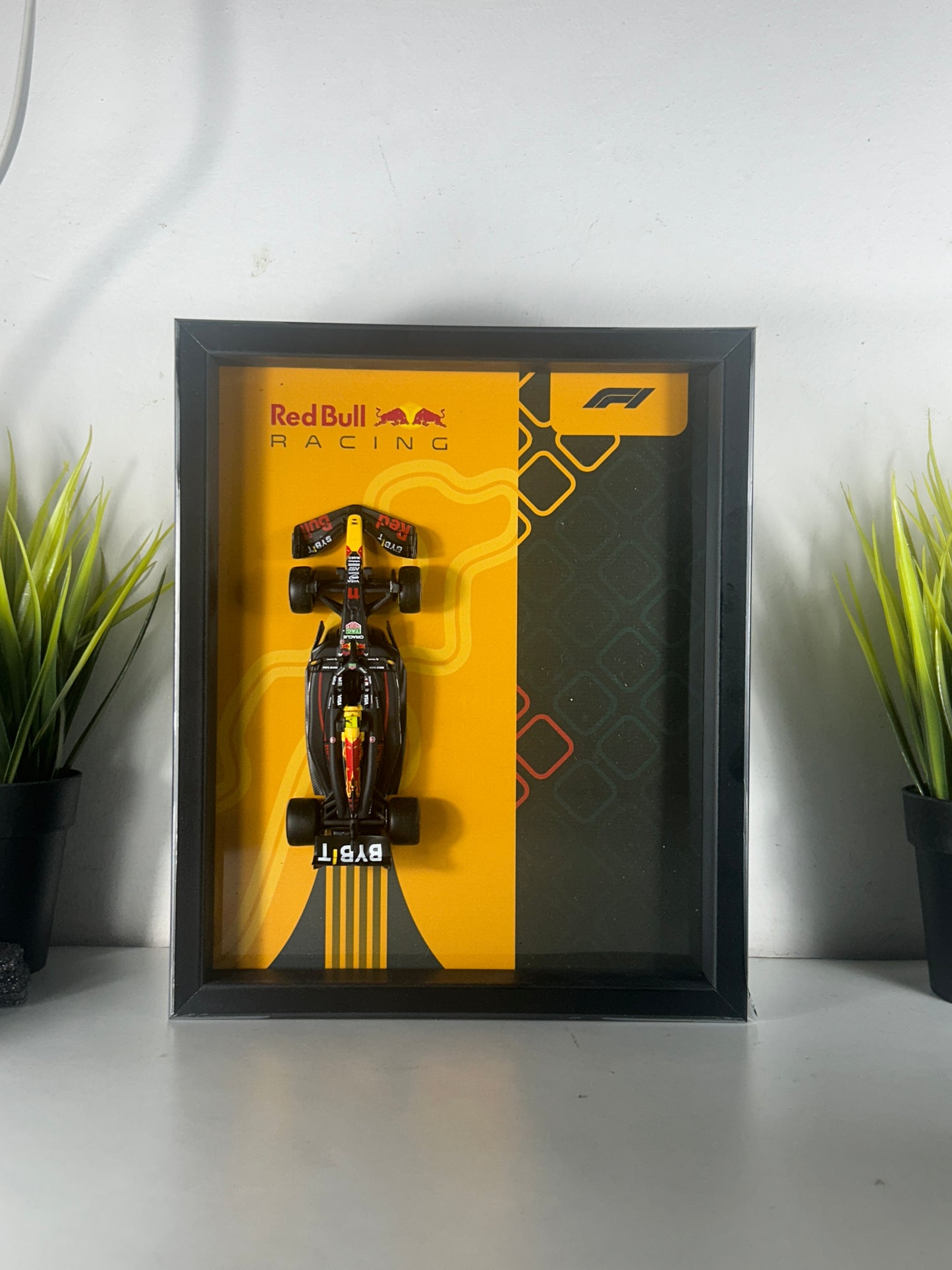 Bburagos Red Bull Racing Oracle F1 Diecast Car Frame 1:43  – 3D Wall Art